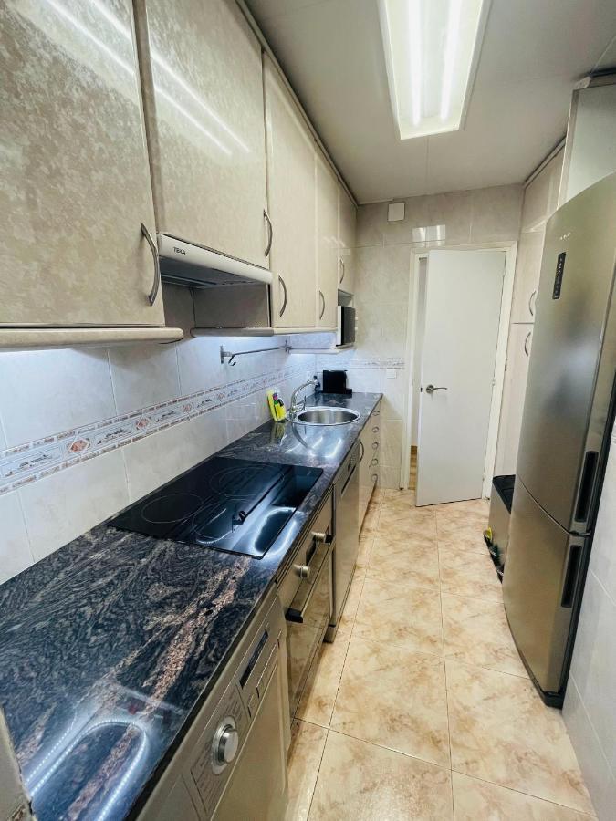 Beach Apartment Barca 6 Sant Adria de Besos Εξωτερικό φωτογραφία